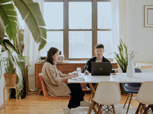 Door Tablet Workspace Management Solutions for Co-working Spaces